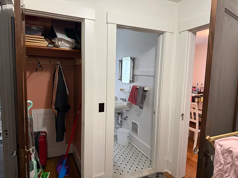 197 Rossiter Rd — Photo 10