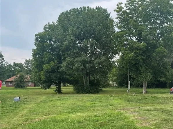 406 Jonathan Ct, Hackett, AR 72937