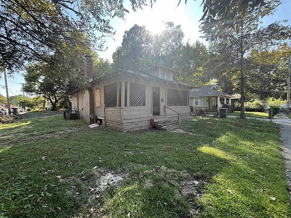 2nd image of 3593 Faxon Ave