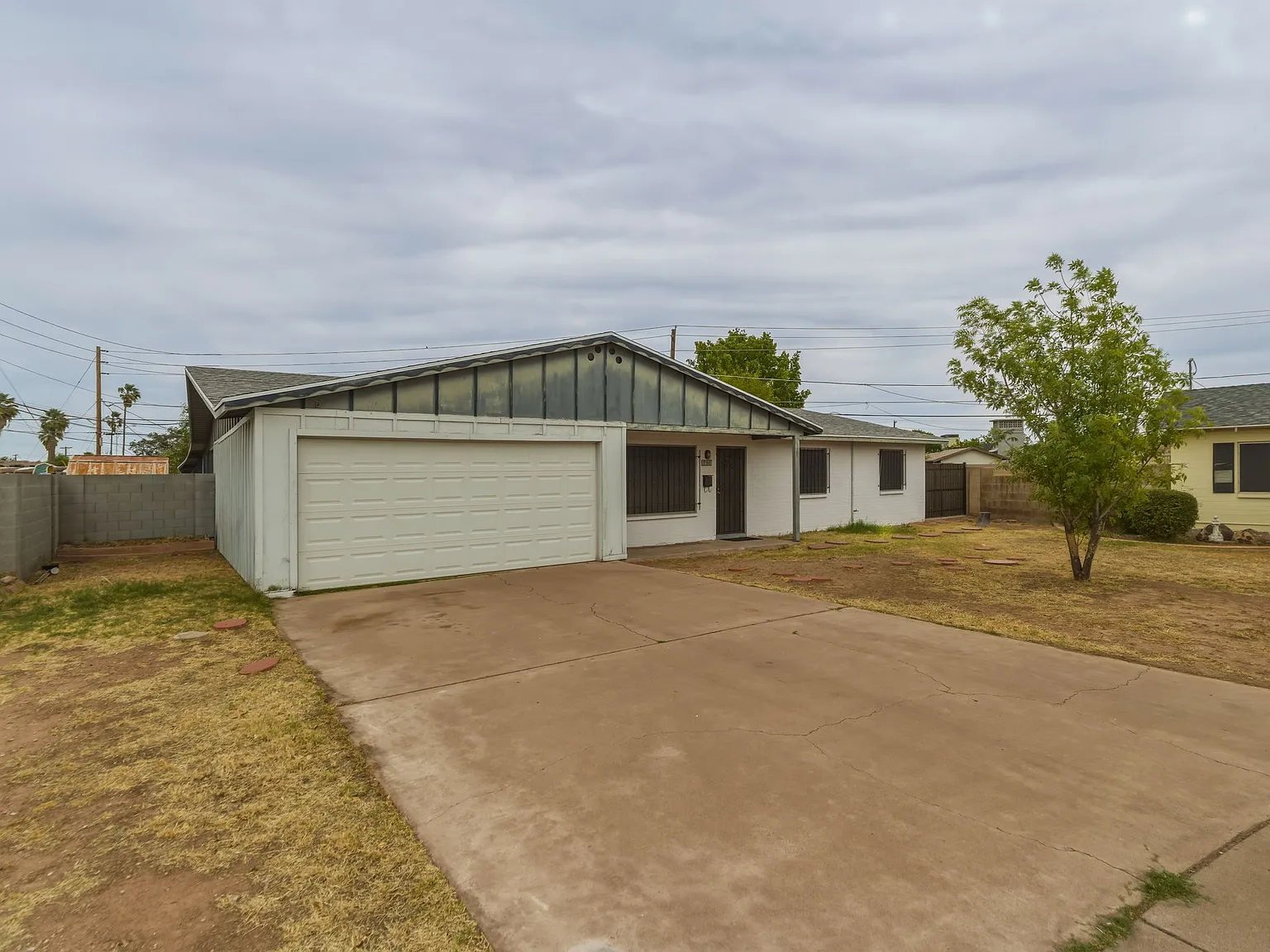 3636 W Keim Dr Phoenix AZ 85019 — Photo 2
