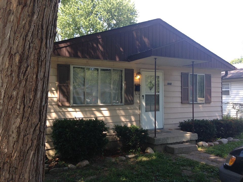 1646 E. Southern Ave--a great home for young families.