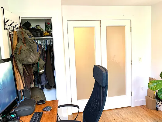 Rented by Evergreen Realty & Investments | media 3