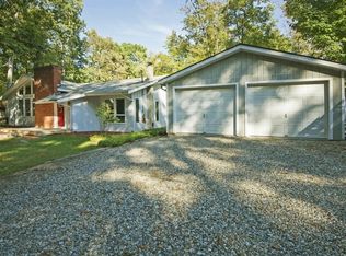 5 Woodlawn Dr, Byram Township, NJ 07821