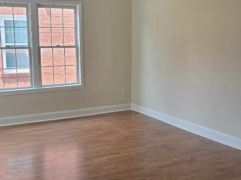 732 Thayer Ave — Photo 21