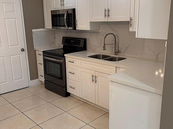 5th image of 1218 D Street