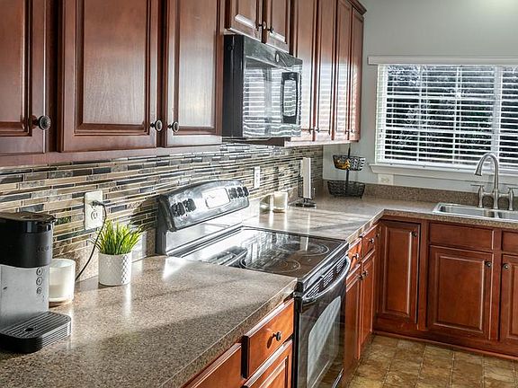 5th image of 15407 Pulaski Rd