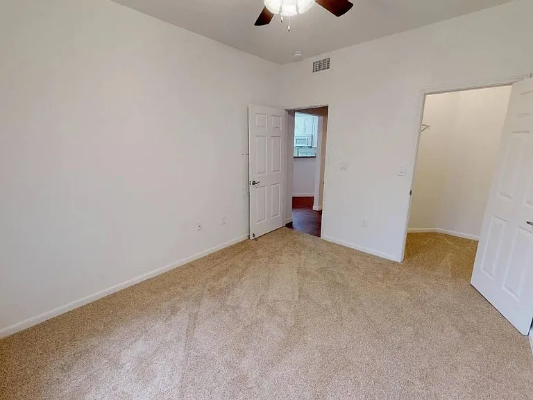 The Whittington Apartments — Photo 14