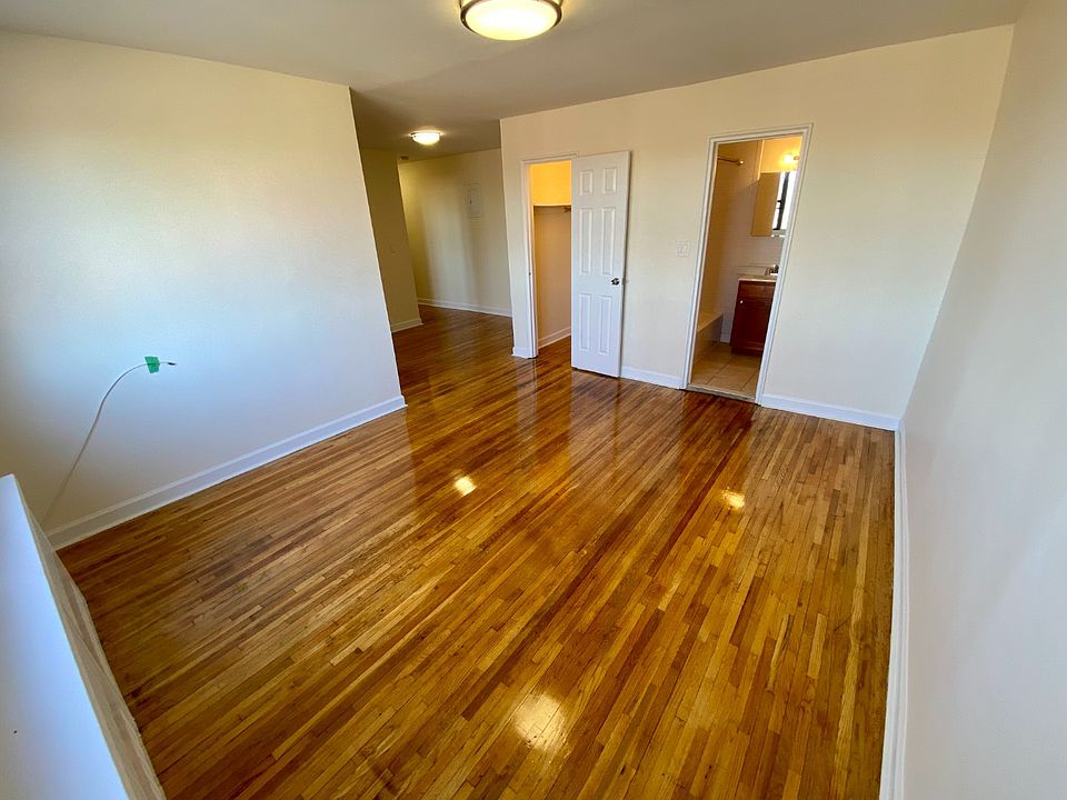1st image of 81 Beacon Hill Dr #8C