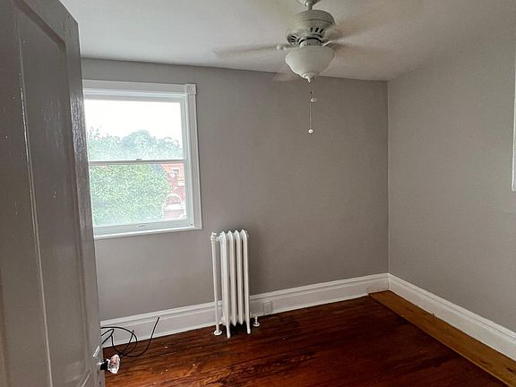 4th image of 1209 Green St Floor 3