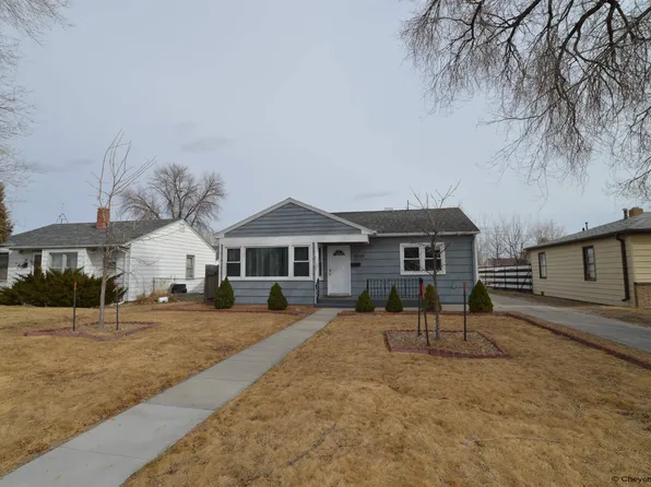 1733 E D St, Torrington, WY 82240