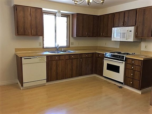 5th image of 125 NW Mountain View Dr