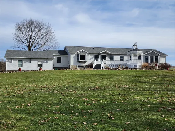 2221 Fisher Rd, Warsaw, NY 14569