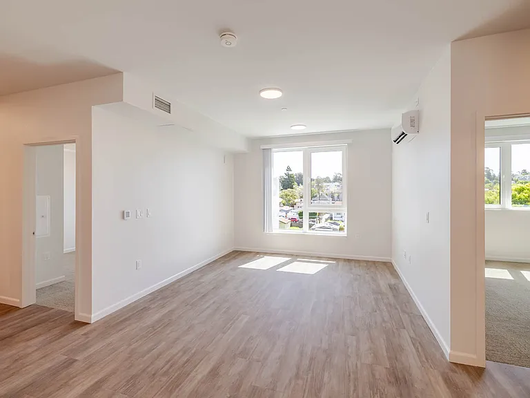 22648 2nd St — Photo 26