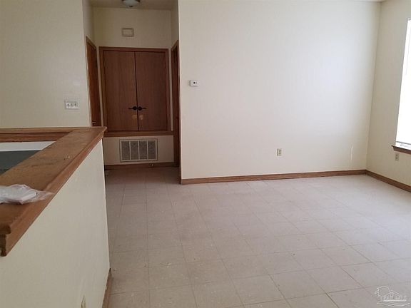 2nd image of 5016 Lillian Hwy #B