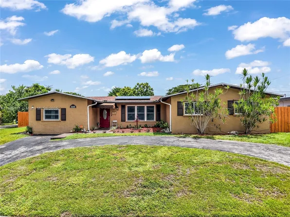 16103 SW 108th Ct, Miami, FL 33157