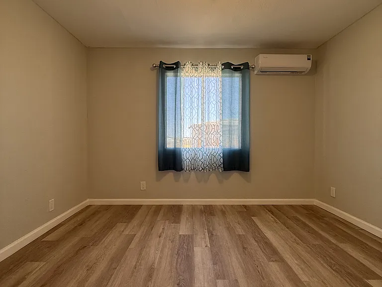 61576 Aberdeen Dr — Photo 11