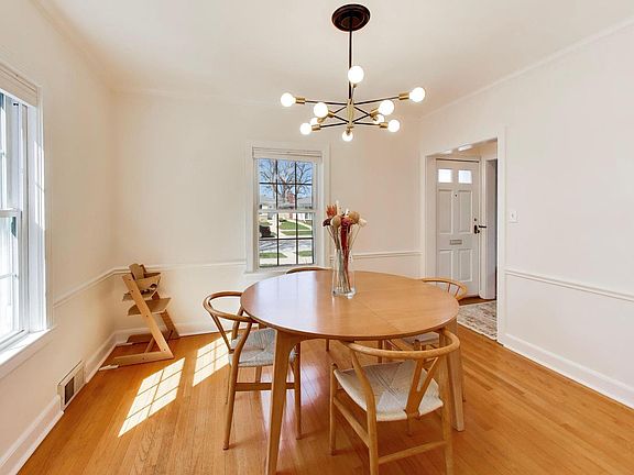 5th image of 7531 Kolmar Ave