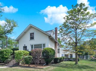 129 N Prospect Ave, Park Ridge, IL 60068