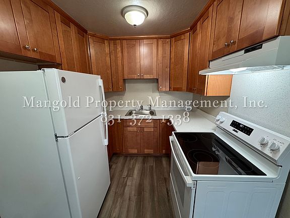 2nd image of 7 Moreland Ave #5