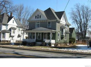 356 Lake St, Wilson, NY 14172