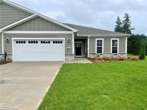 133 Mountain Maple Dr, King, NC 27021