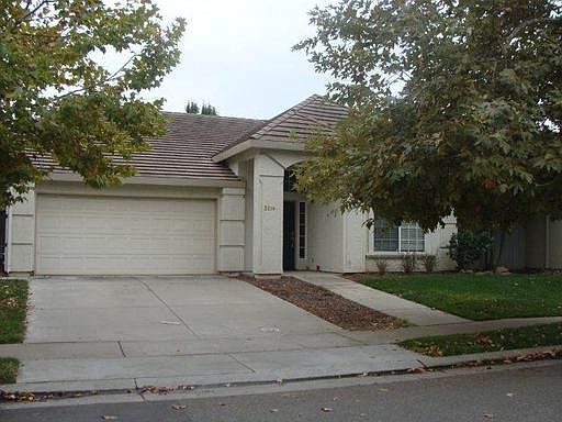 2nd image of 3216 Mayten Way