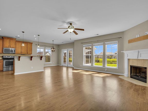 5th image of 173 Brickhill Cir