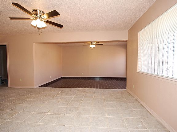 4th image of 11478 Ed Merrins Dr