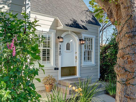 2nd image of 3860 Hollypark Pl