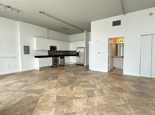 2100 Van Buren St APT 301, Hollywood, FL 33020