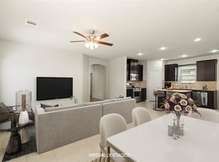 1333 Red Hills Dr, Iowa Colony, TX 77583