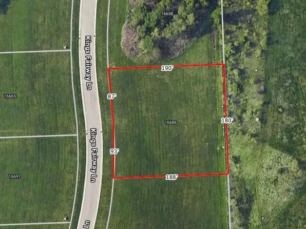 16686 Kings Fairway Ln, Grand Blanc, MI 48439