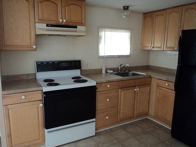 1st image of 109 Pioneer Ln