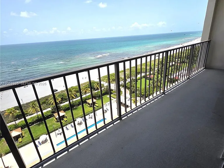 2625 Collins Ave #1506 — Photo 12