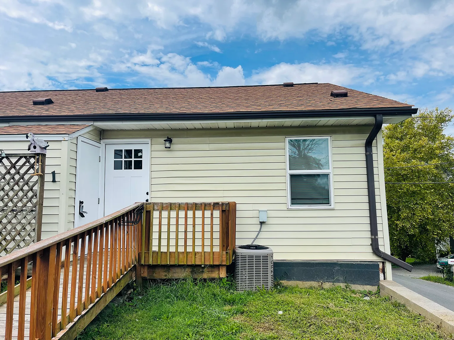 2 bed, 600 sqft, $1,400 — Photo 1