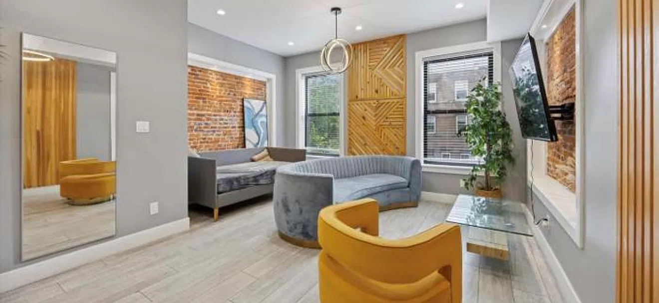 2 bed, 1100 sqft, $1,875 — Photo 3