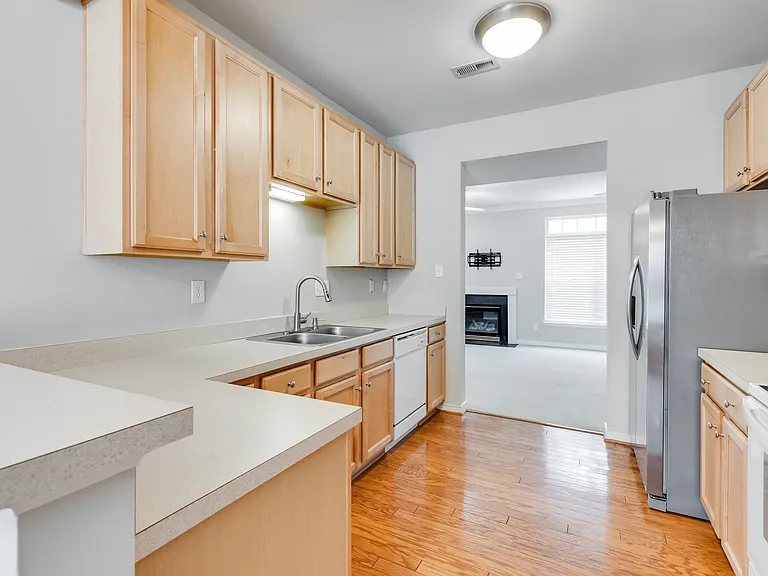 11437 Abbots Cross Ln — Photo 13