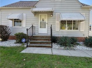 12208 Tonsing Dr, Garfield Heights, OH