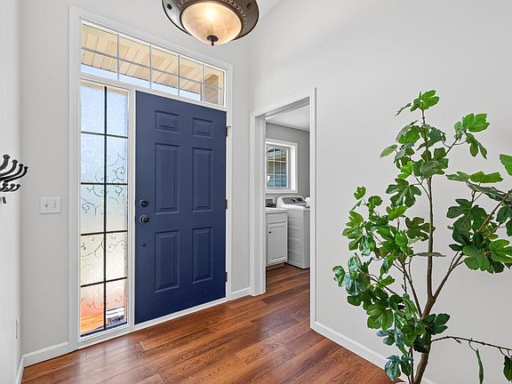 4th image of 10402 34th St NE