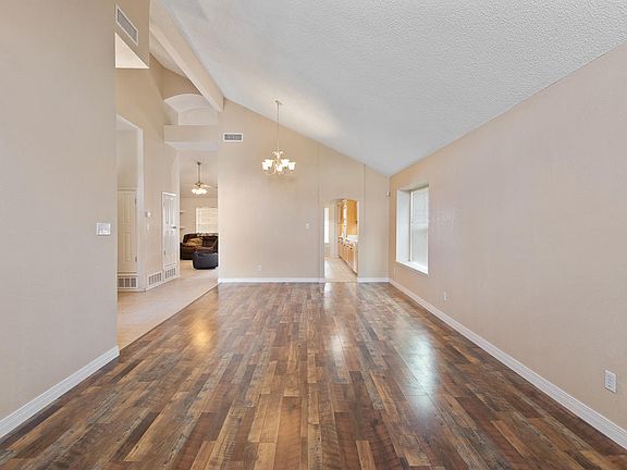 4th image of 10813 Coral Sands Dr