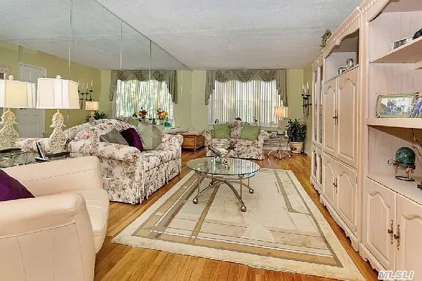 Sold by Douglas Elliman | media 4