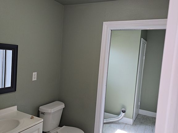 5th image of 2206 Santa Monica St