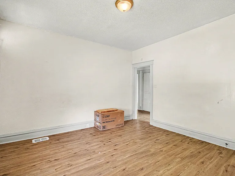 3630 Hydraulic Ave #1 — Photo 9