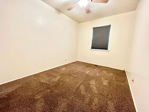 3rd image of 390 Ash St #2B-1Ba