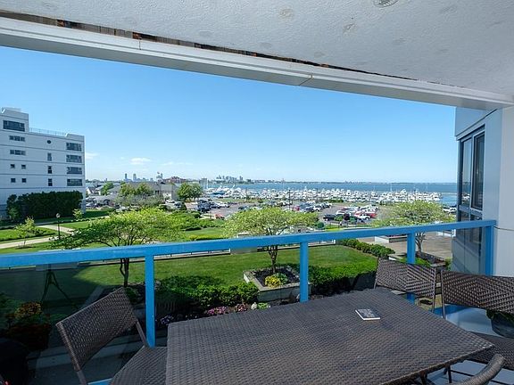 3rd image of 1001 Marina Dr APT 203