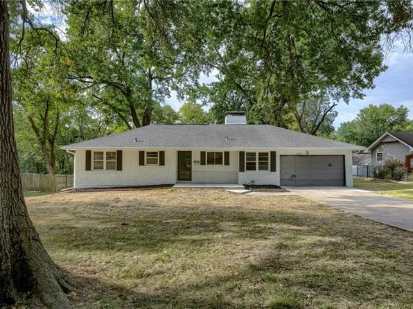 1309 E 108th St, Kansas City, MO 64131