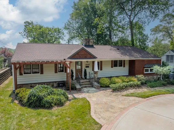 3147 Windsor Dr, Charlotte, NC 28209