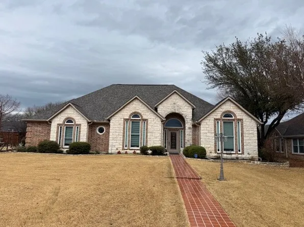 1108 Regent Ln, Greenville, TX 75402