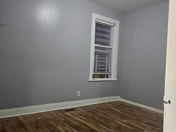 4th image of 167 S 11th St #6C