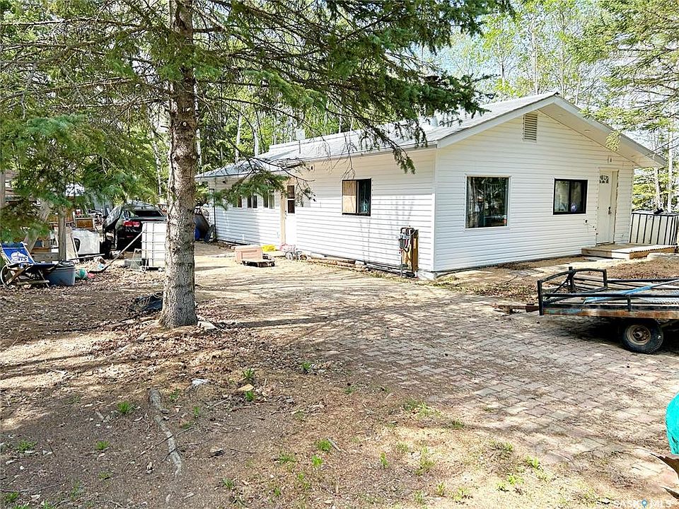 1st image of 4 Joanne PLACE